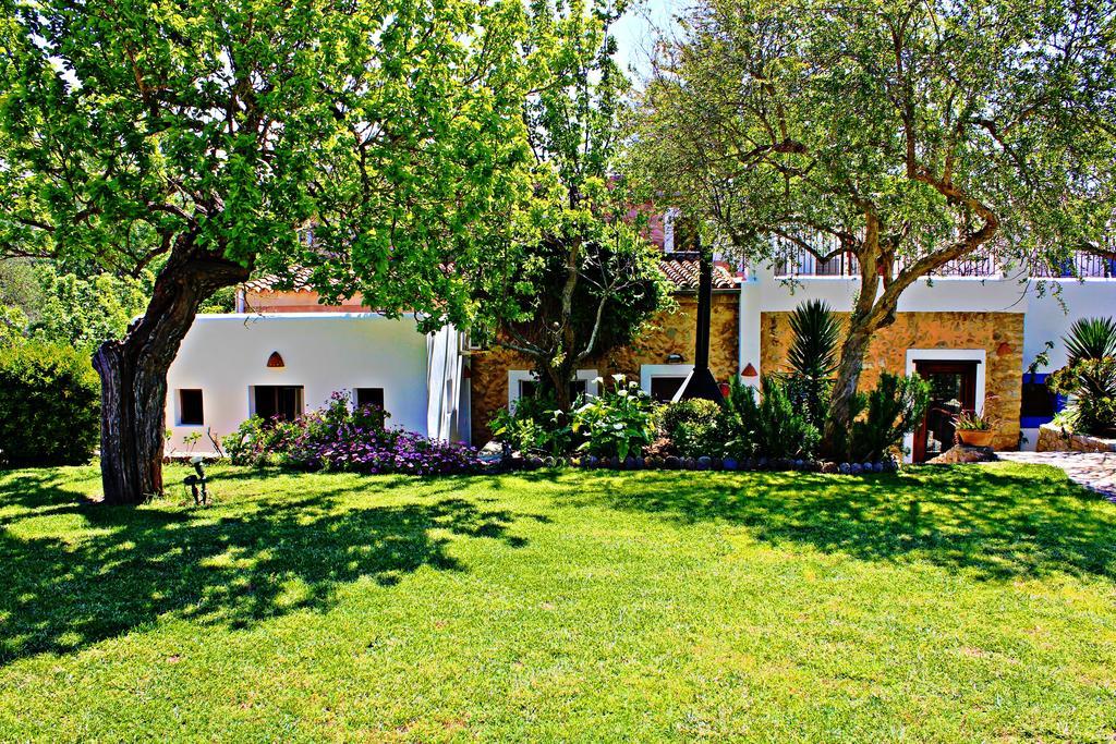 Agroturismo Can Fuster Сан Йоан де Лабрита Екстериор снимка